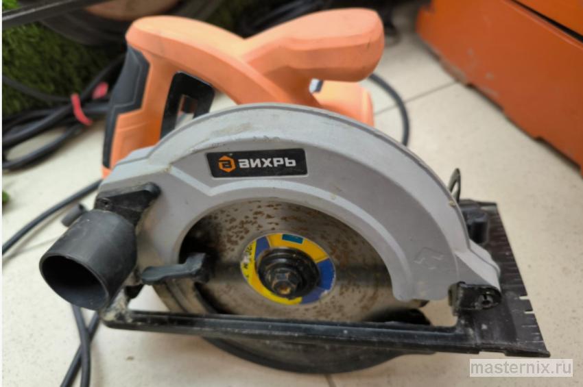 уборки пыли во время работы пилы